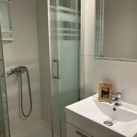 Lovely World - La Nogalera Apartment