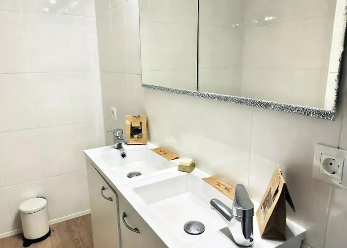 Lovely World - La Nogalera Torremolinos