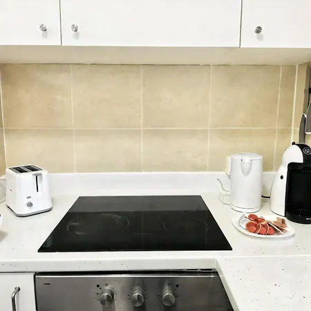 Lovely World - La Nogalera