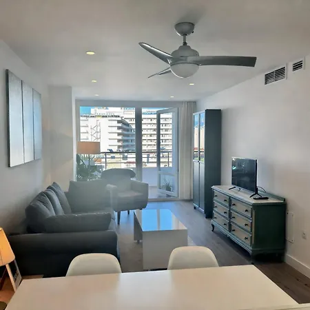 Lovely World - La Nogalera *