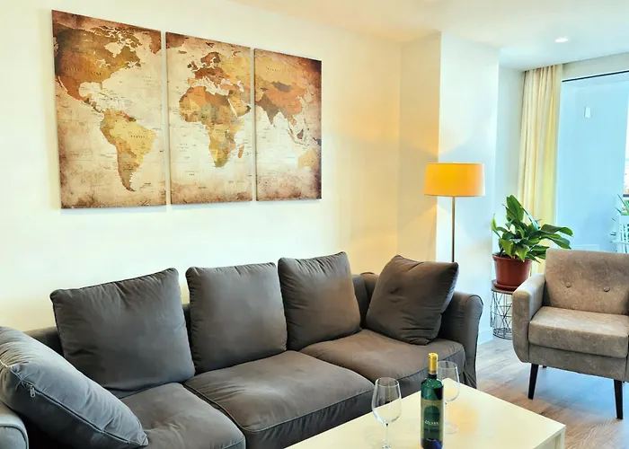 Lovely World - La Nogalera