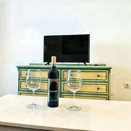 Lovely World - La Nogalera * 토레몰리노스